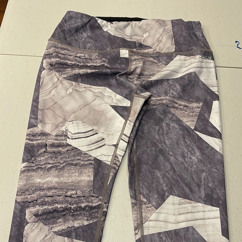 Size Small Women’s capri leggings. Yoga Reflex brand